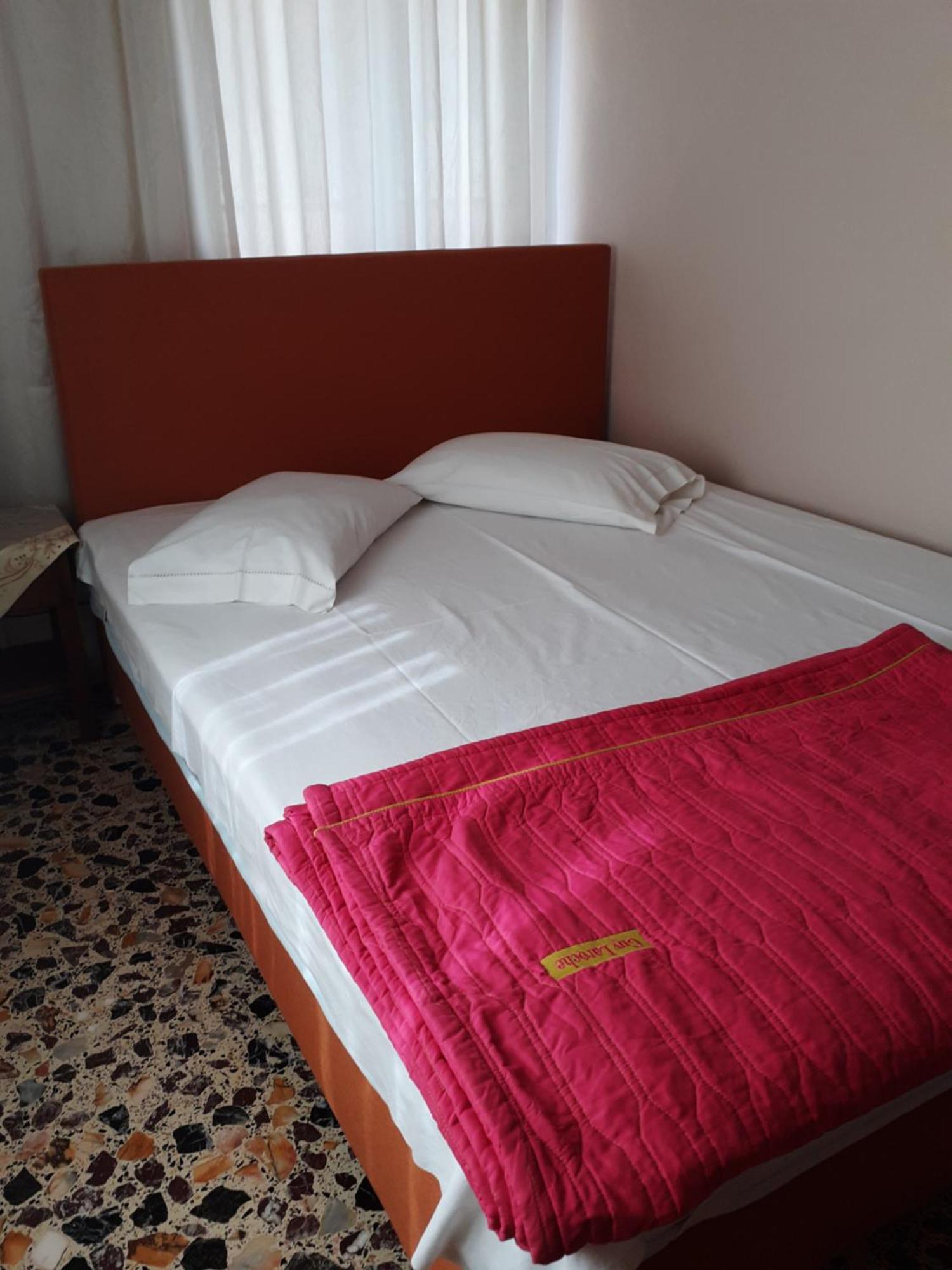 Thalia'S Garden Hotel Mytilene Exterior photo