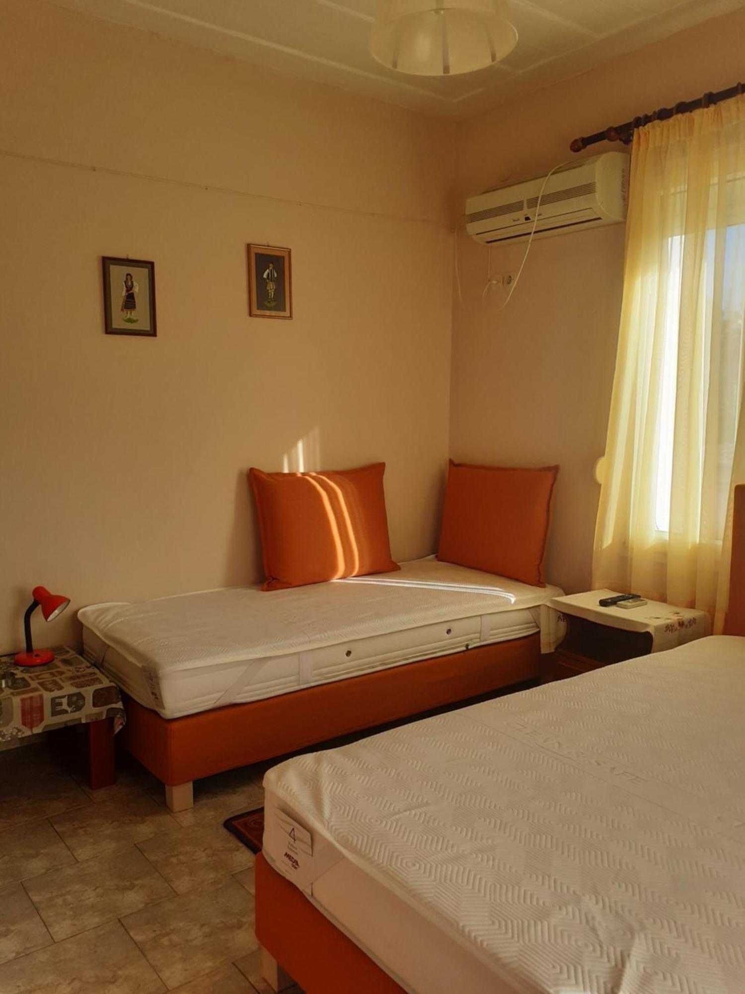 Thalia'S Garden Hotel Mytilene Exterior photo